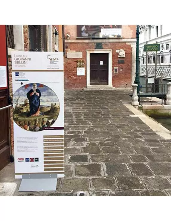 Pannelli pubblicitari personalizzati da esterno Pannelli pubblicitari personalizzati da esterno