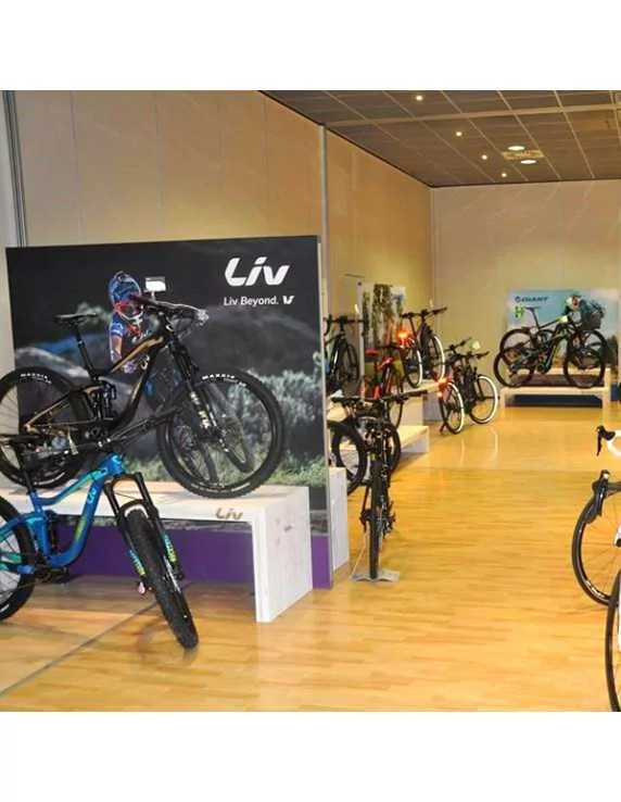 Pannelli informativi luminosi per negozi Pannelli informativi luminosi per negozi