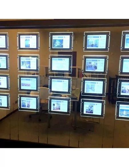 Espositori Multimessaggio LED Espositori Multimessaggio LED