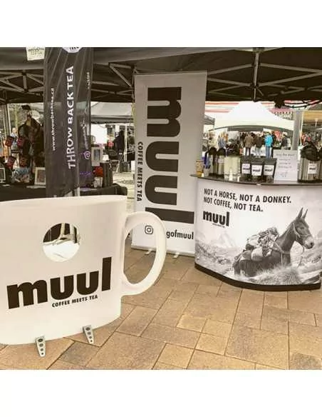 Pedestal for shaped cut panel