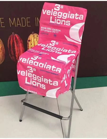 Sgabello con rivestimento personalizzato