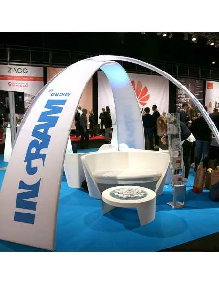 Arch with custom textile print