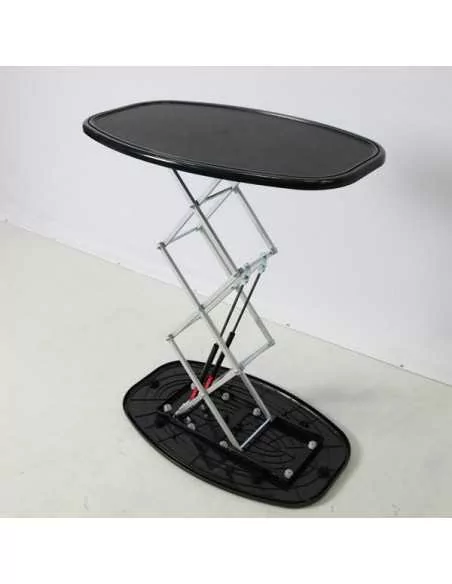 Desk structure with push-pull mechanism Desk structure with push-pull mechanism