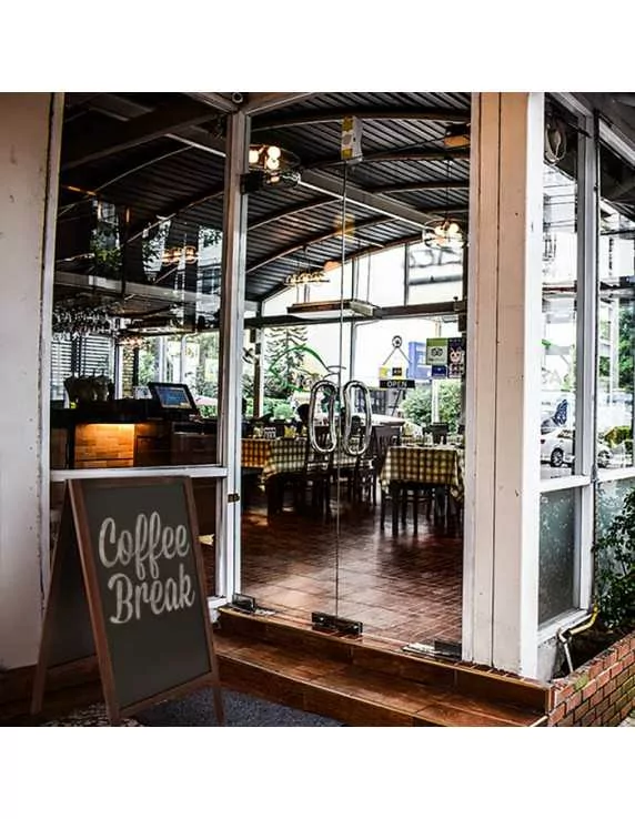 Lavagna cavalletto per locali Lavagna cavalletto per locali