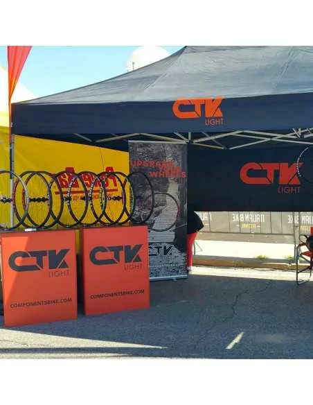 Outdoor stand with gazebo Outdoor stand with gazebo