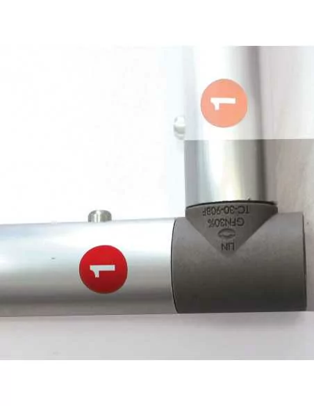 Dettaglio struttura espositori magnetici