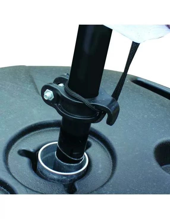 Dettaglio bandiera ad arco Dettaglio bandiera ad arco