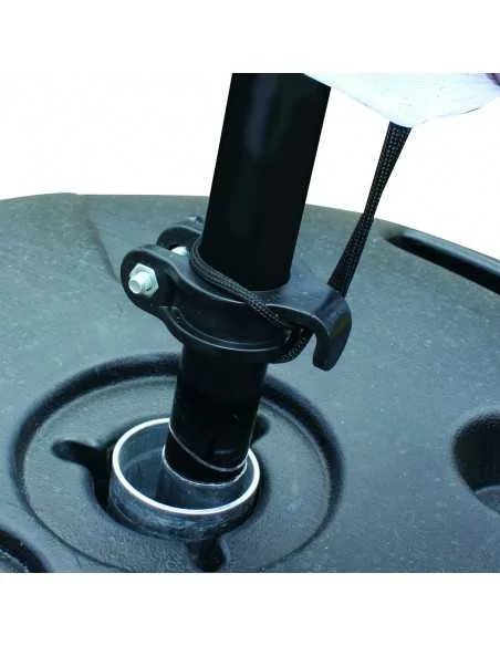 Dettaglio bandiera ad arco Dettaglio bandiera ad arco