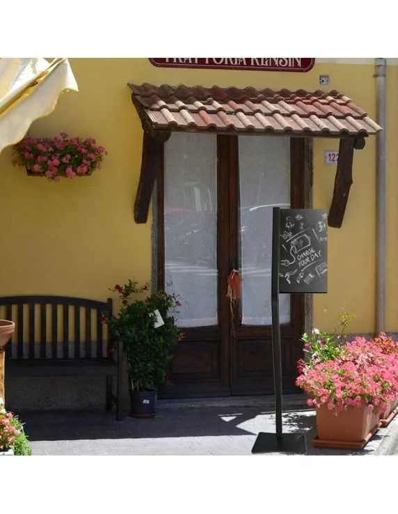 joe black with blackboard joe black with blackboard