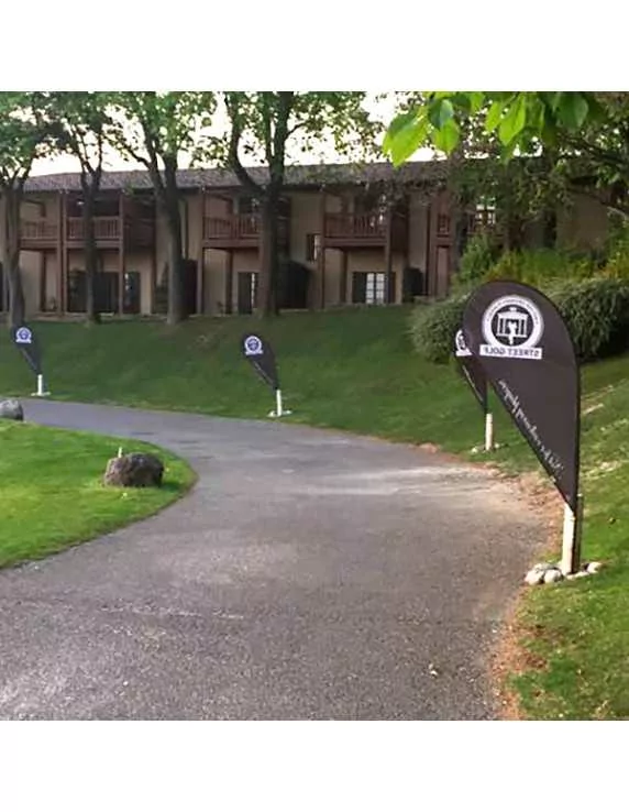 Bandiere a Goccia per esterni Bandiere a Goccia per esterni