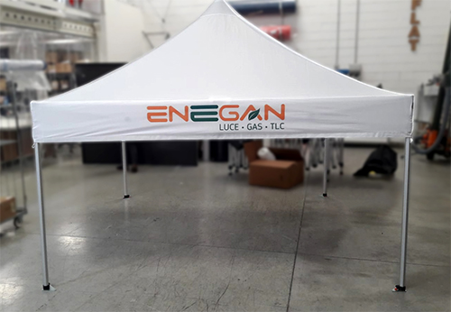 Gazebo con mantovane personalizzate