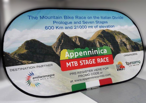 Espositore per eventi ciclistici