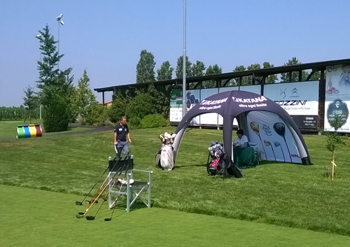 Gazebo gonfiabile per tornei di golf