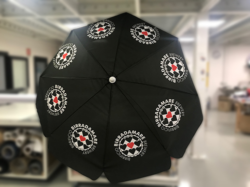 Ombrellone pubblicitario personalizzato