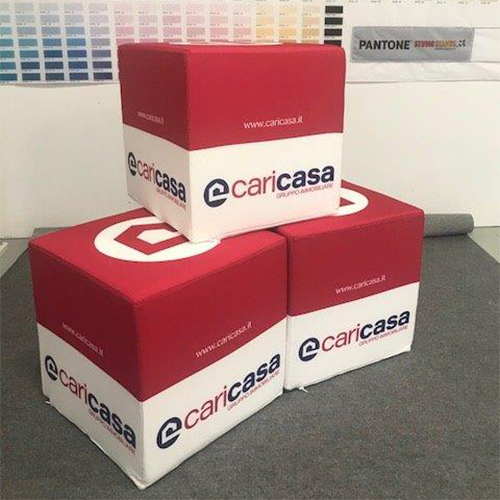 Pouff cubici con stampa personalizzata