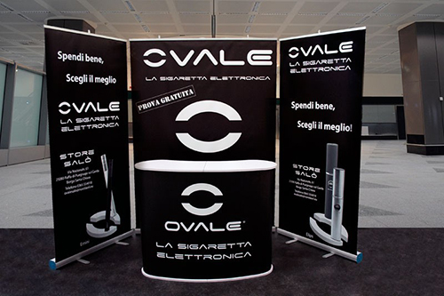 Stand portatile con banchetto e Roll Up