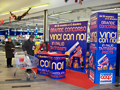 Totem Tower per stand espositivo